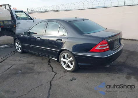 2006 Mercedes-Benz C 230 Sport from USA, damaged, VIN WDBRF52HX6F803909